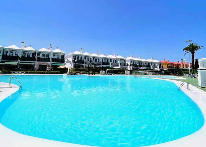 Paradise Sun & Pool Apartment *